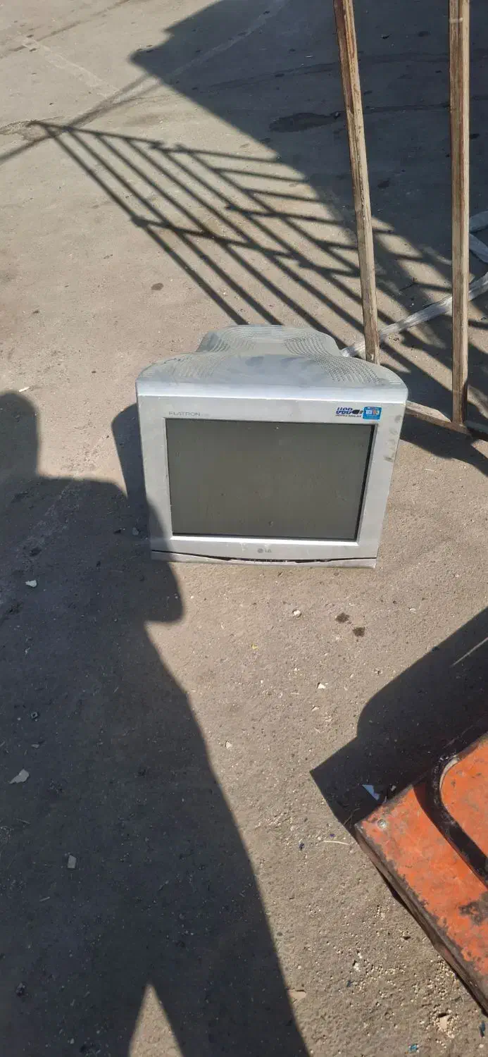 کامپیوتر کیس مانیتور (خرید و فروش)|رایانه رومیزی|تهران, فلسطین (میدان انقلاب)|دیوار