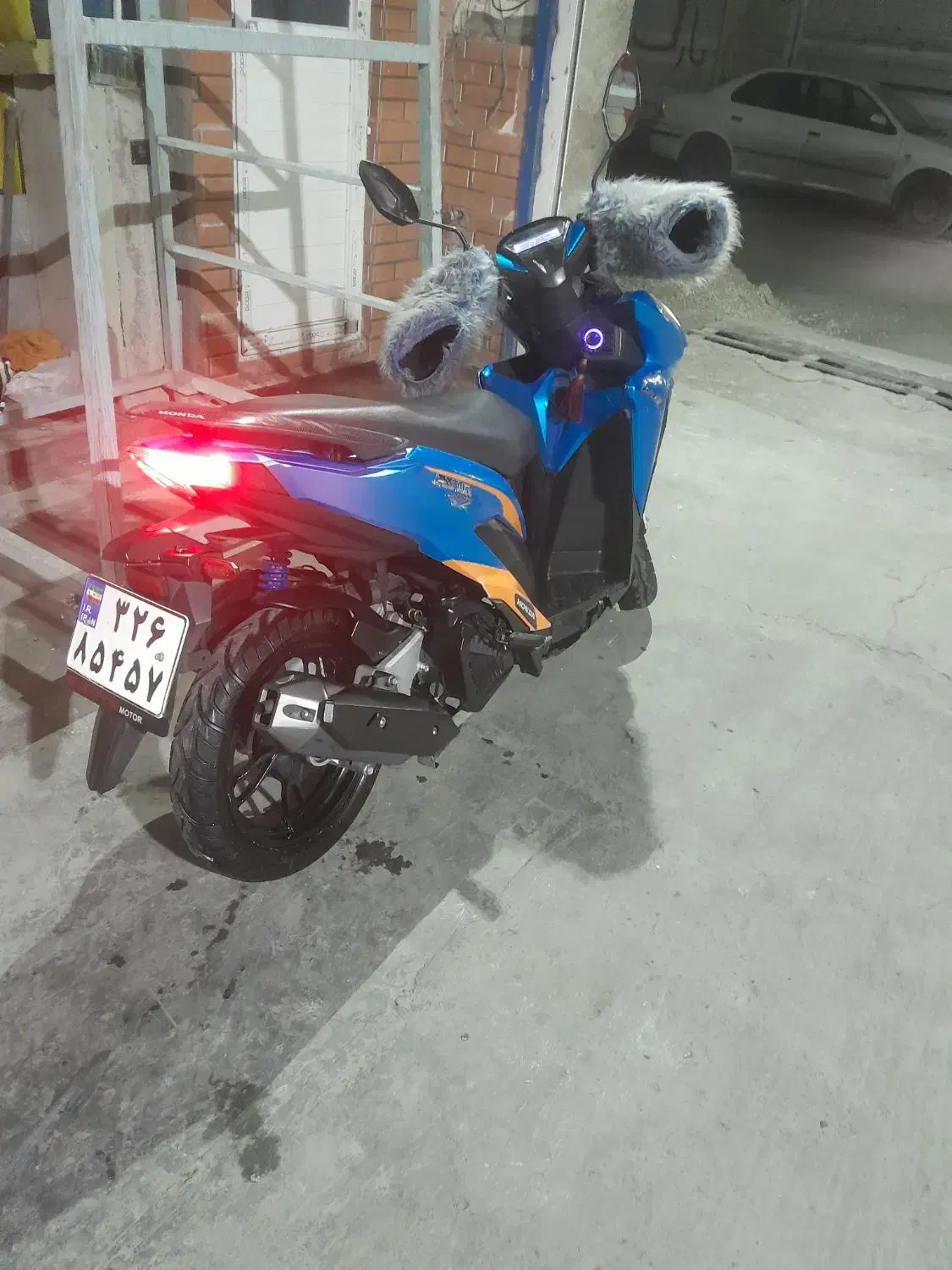 کلیک|موتورسیکلت|پیشوا, |دیوار