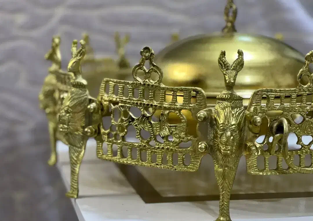 منقل برنجی آنتیک|کلکسیون اشیاء عتیقه|قشم, |دیوار