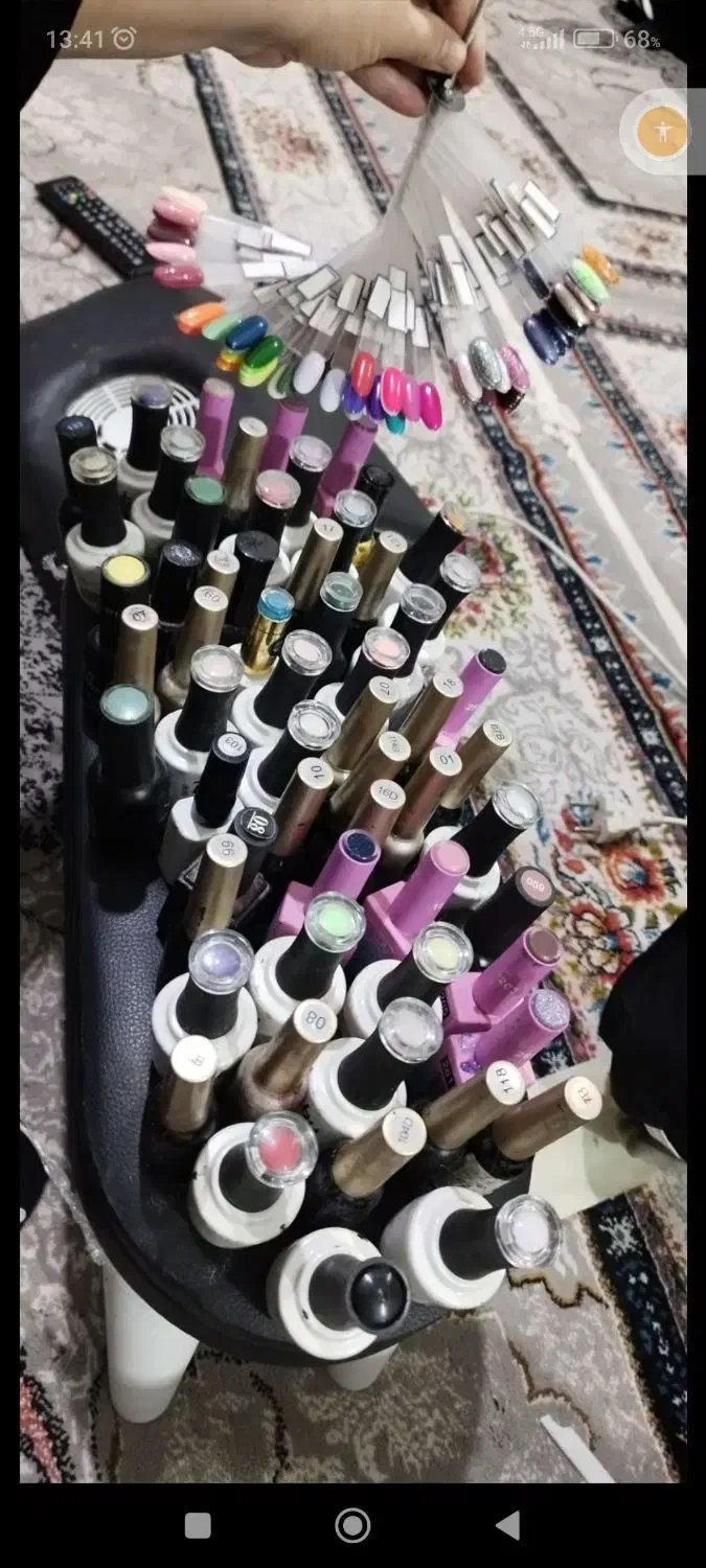 وسایل کاشت ناخن|آرایشگاه و سالن‌های زیبایی|سنندج, |دیوار