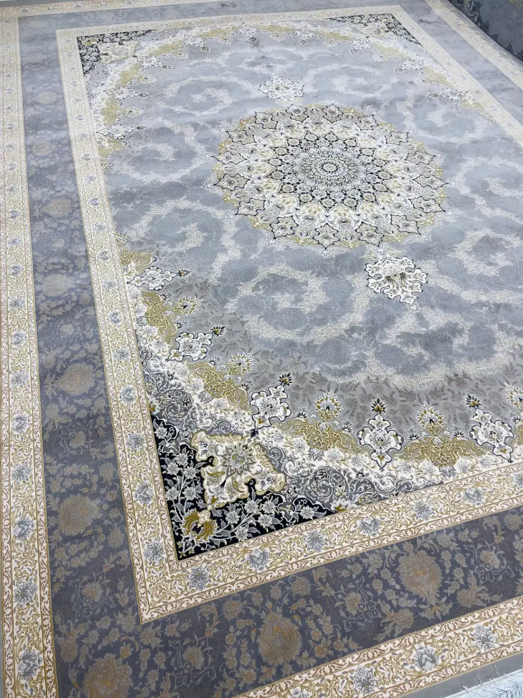 فرش۱۲متری۱۲۰۰شانه جفت (نو )توحید۲ فرش ماندگار|فرش|بیرجند, |دیوار