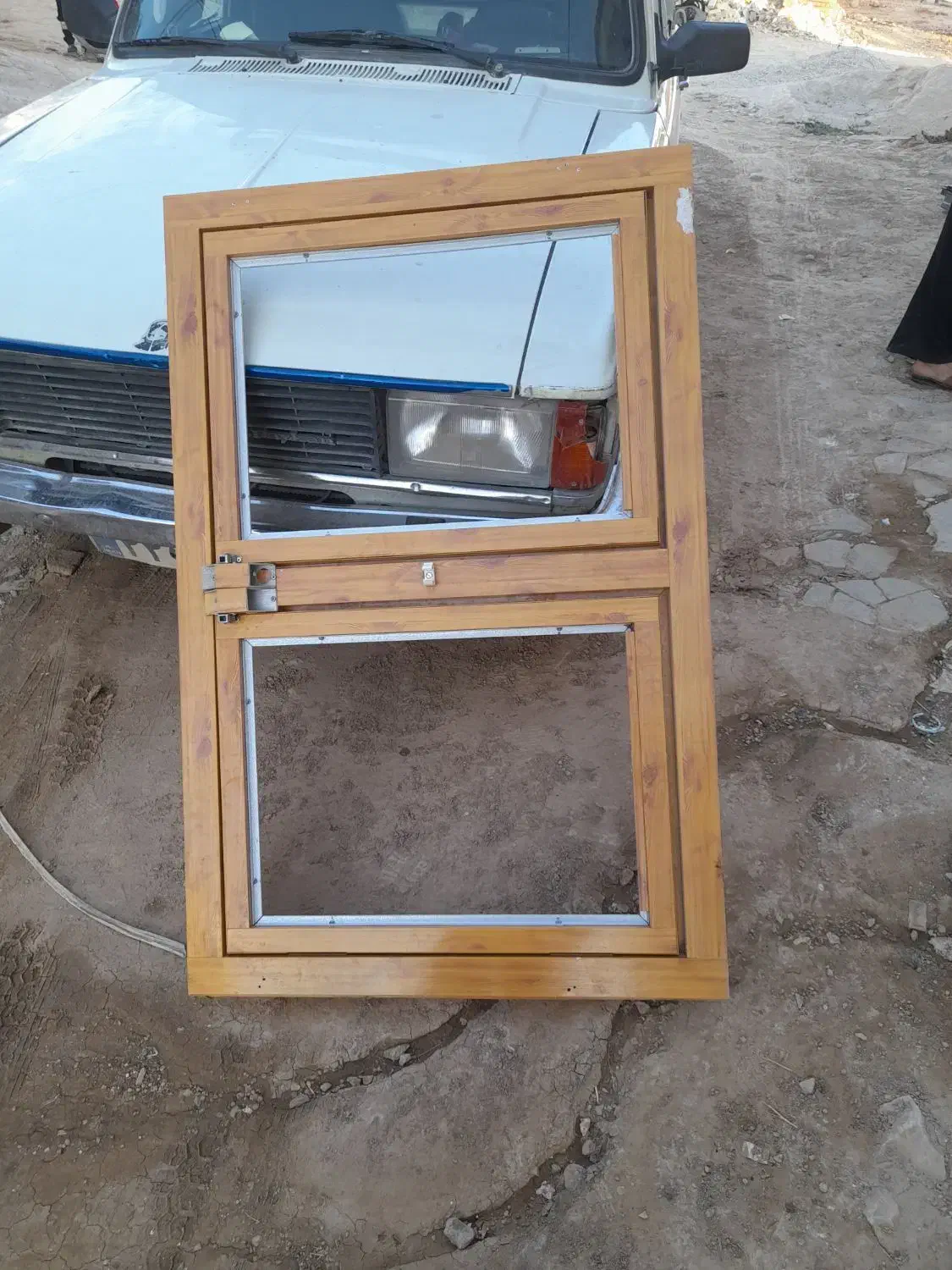 تخریب باپیکور خریدوفروش درپنجره المینیوم واهن|مصالح و تجهیزات ساختمان|لردگان, |دیوار