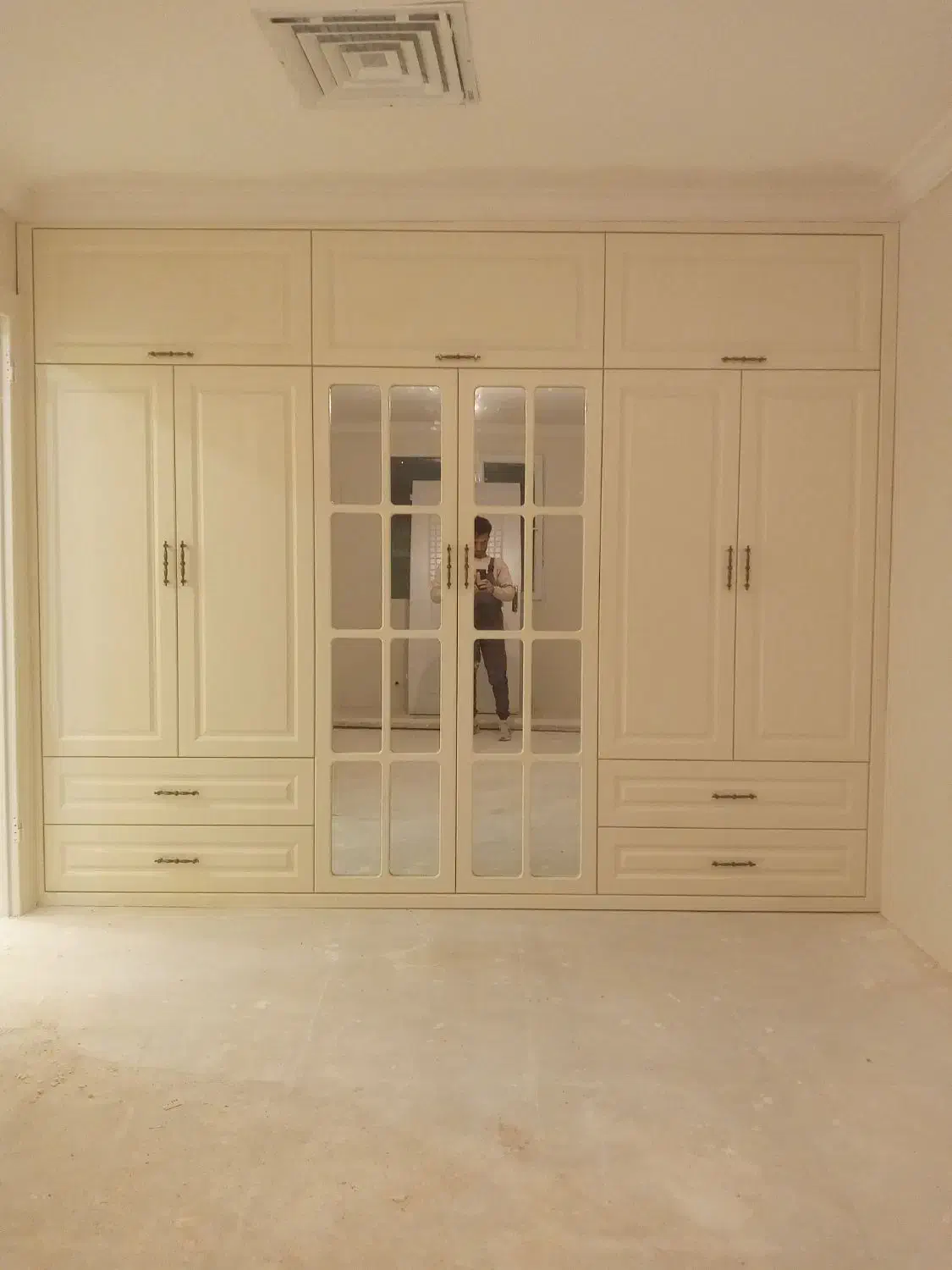 اجرا نصب ساخت کابینت کمددیواری تی‌وی وال و جابجایی|خدمات پیشه و مهارت|همدان, |دیوار