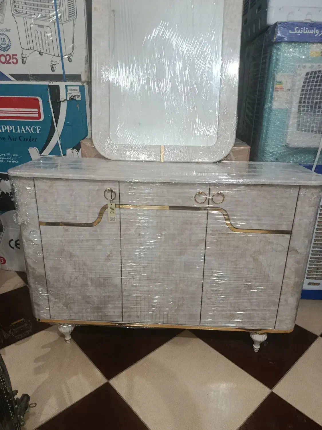 کامل مهتاب.آینه کنسول .کنسولی آیینه|بوفه، ویترین، کنسول|خرمآباد, |دیوار