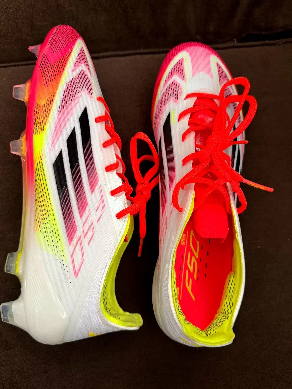 استوک فوتبال|کیف، کفش، کمربند|قم, پردیسان|دیوار