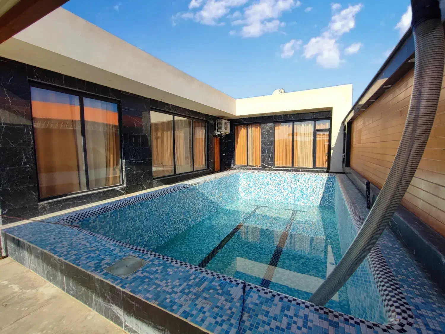 ( بافت باغ شهر ) ۴۰۰ متر ویلا مدرن|فروش خانه و ویلا|ماهدشت, |دیوار