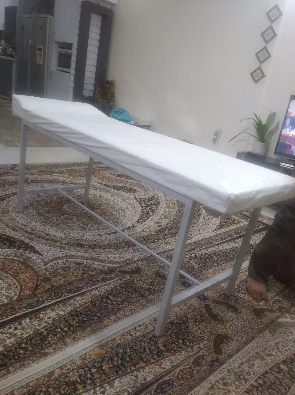 تخت|تخت و سرویس خواب|مشهد, فدک|دیوار