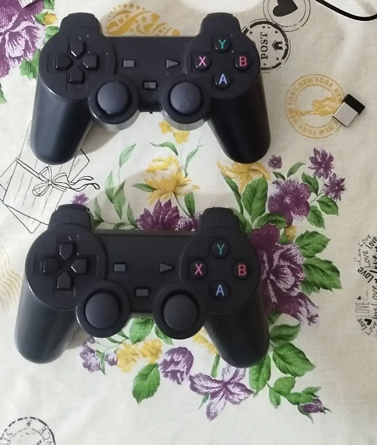 2عدد دستگیره بلوتوثی در حد نو|کنسول، بازی ویدئویی و آنلاین|همدان, |دیوار