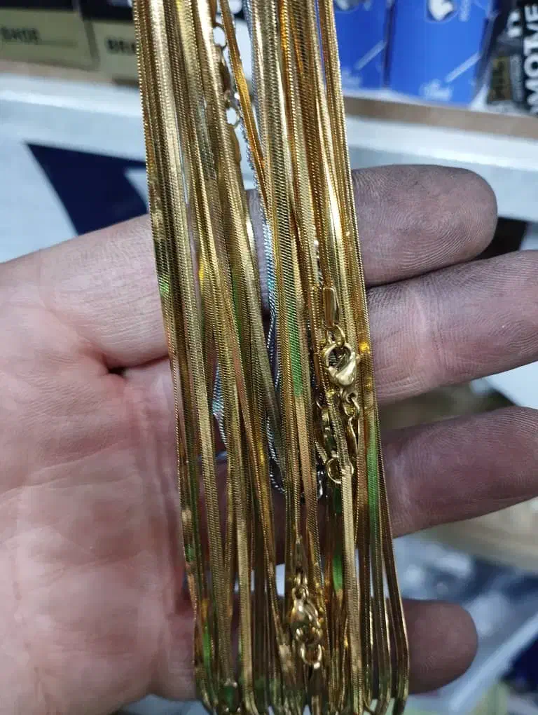 به علت جمع کردن مغازه فروش عمده بدلیجات رنگ ثابت|بدلیجات|کرج, شهرک بنفشه|دیوار