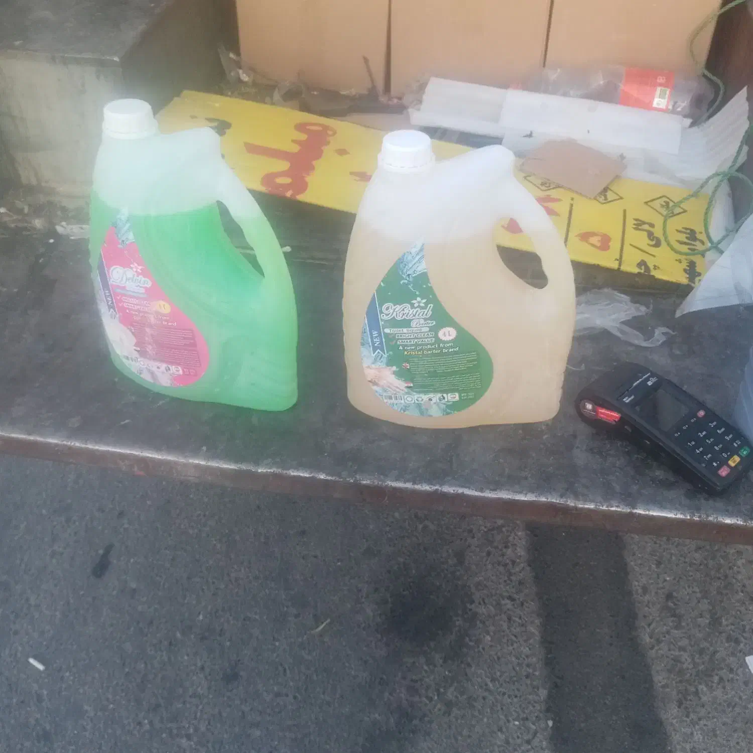 حراج مایع ظرف ودست لیتری۴۰|مواد شوینده و دستمال کاغذی|شهرکرد, |دیوار