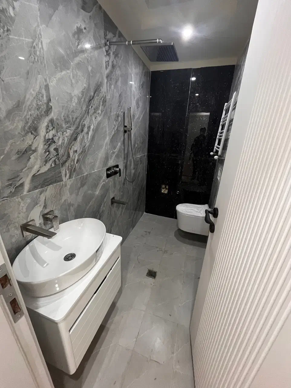 رهن و اجاره آپارتمان ۱۴۷متری ۳خواب کلیدنخورده