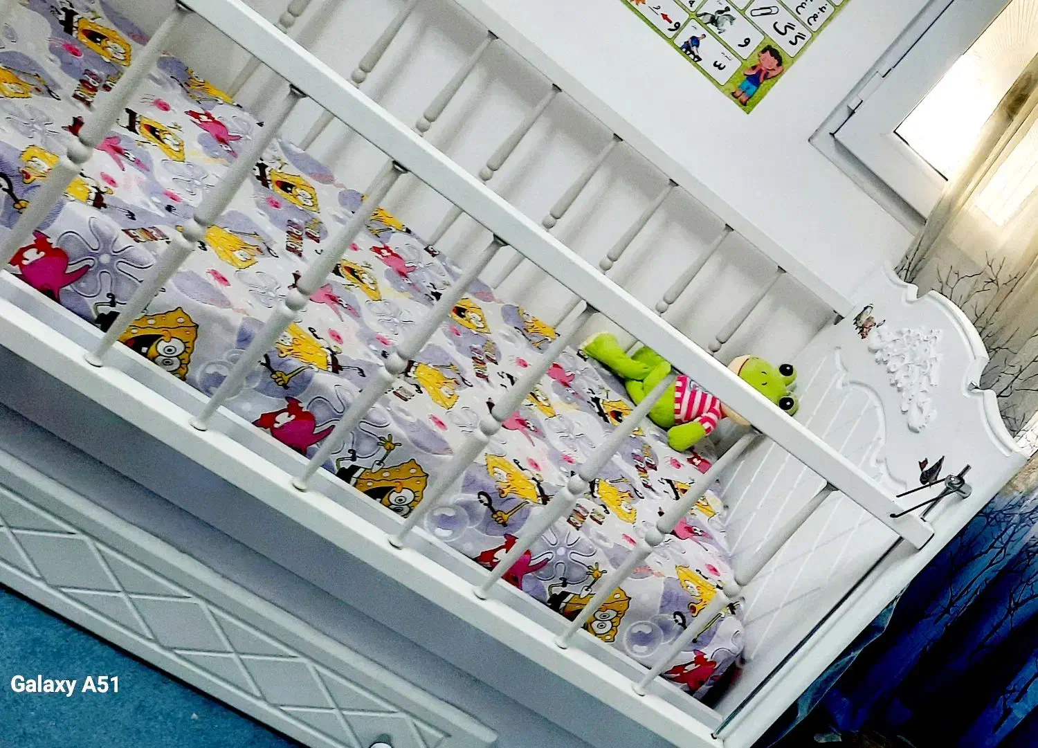 تخت کودک و نوجوان نرده ای|اسباب و اثاث بچه|سمنان, |دیوار