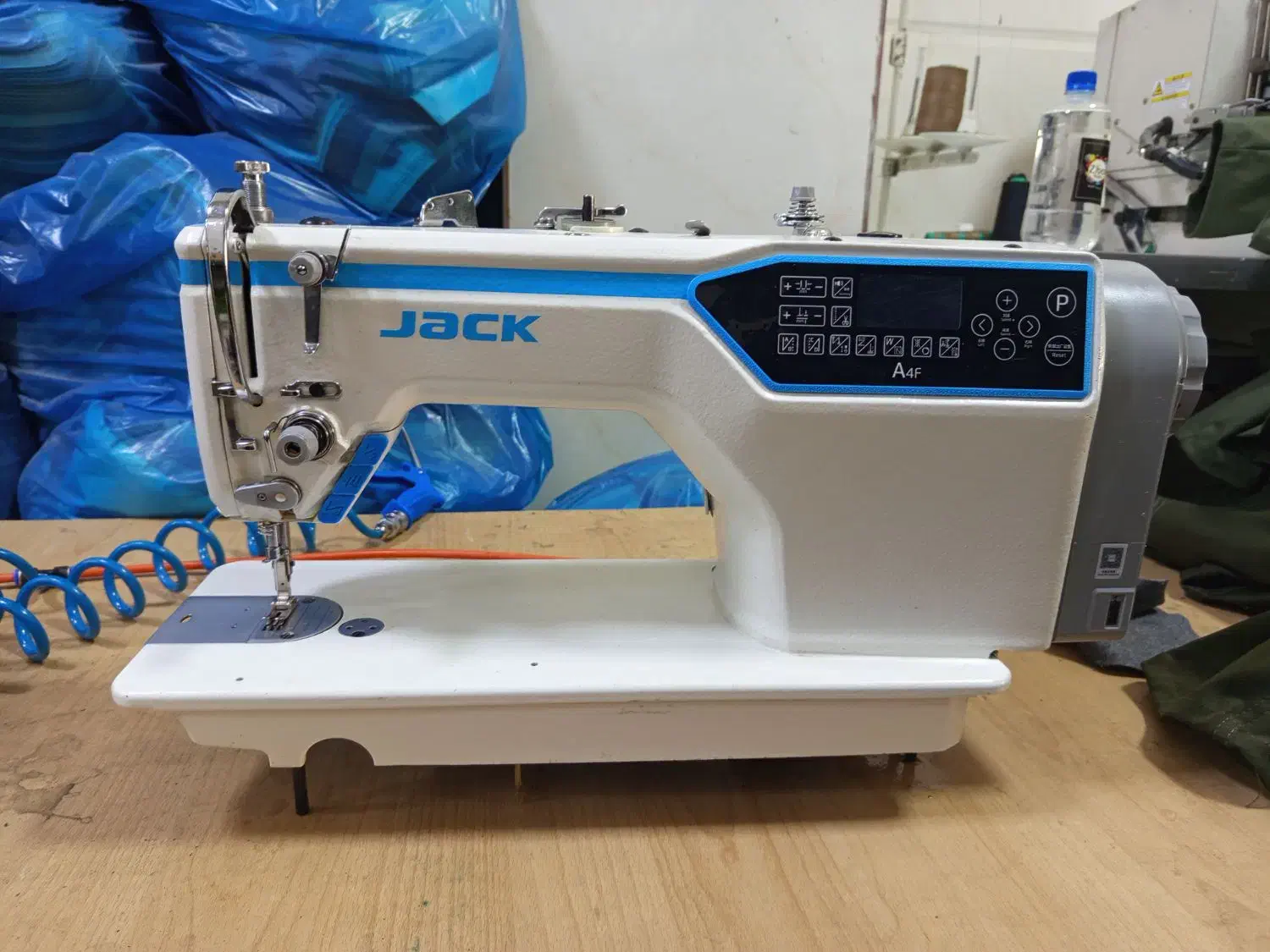 چرخ خیاطی جک|چرخ خیاطی و ریسندگی|رباطکریم, نصیرشهر|دیوار