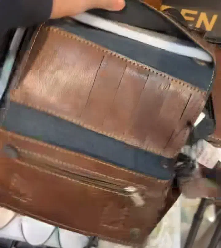 گمشده|اشیا|گالیکش, |دیوار