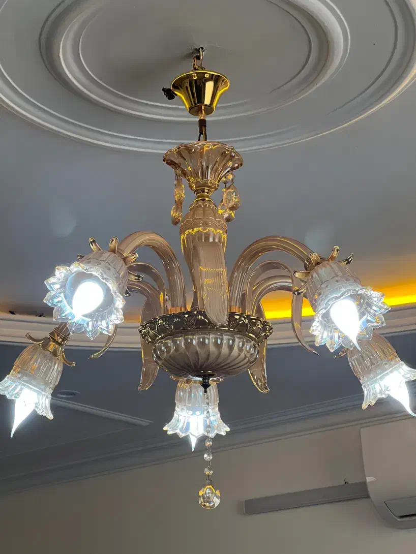 لوستر|لوستر و چراغ آویز|اسلام‌شهر, زرافشان|دیوار