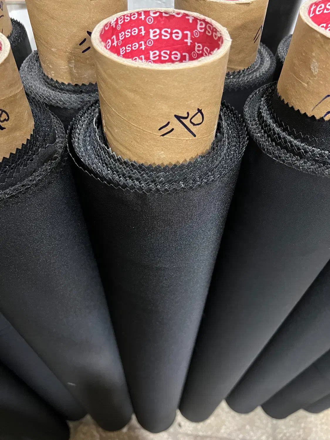 چسب نمدی/چسب پارچه /چسب کنفی/چسب برزنتی/چسب کاغذی|عمده‌فروشی|فردیس, فردیس|دیوار