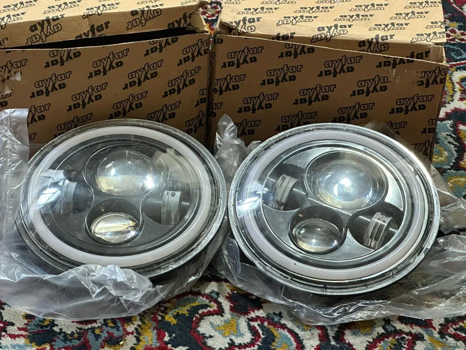 چراغ جلو طرح اف جی کروزی اصلی|قطعات یدکی و لوازم جانبی|شیراز, وصال|دیوار