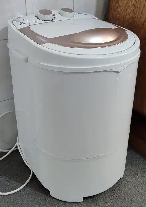 مینی واش|ماشین لباسشویی و خشک‌کن لباس|قم, باغ کرباسی|دیوار