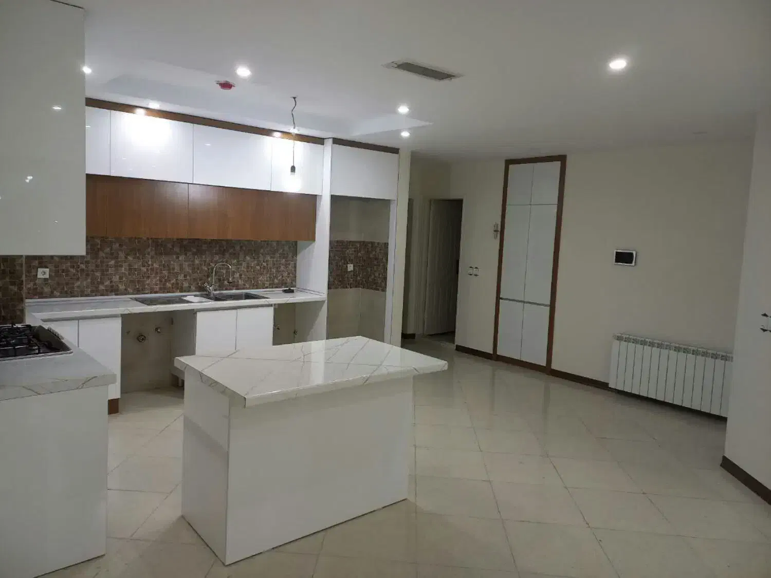 رهن کامل واحد ۱۰۸ متری خرازی ۱۳۰۰