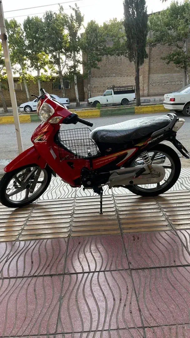 بیکلاچ ۱۲۵ کویر|موتورسیکلت|بافت, |دیوار