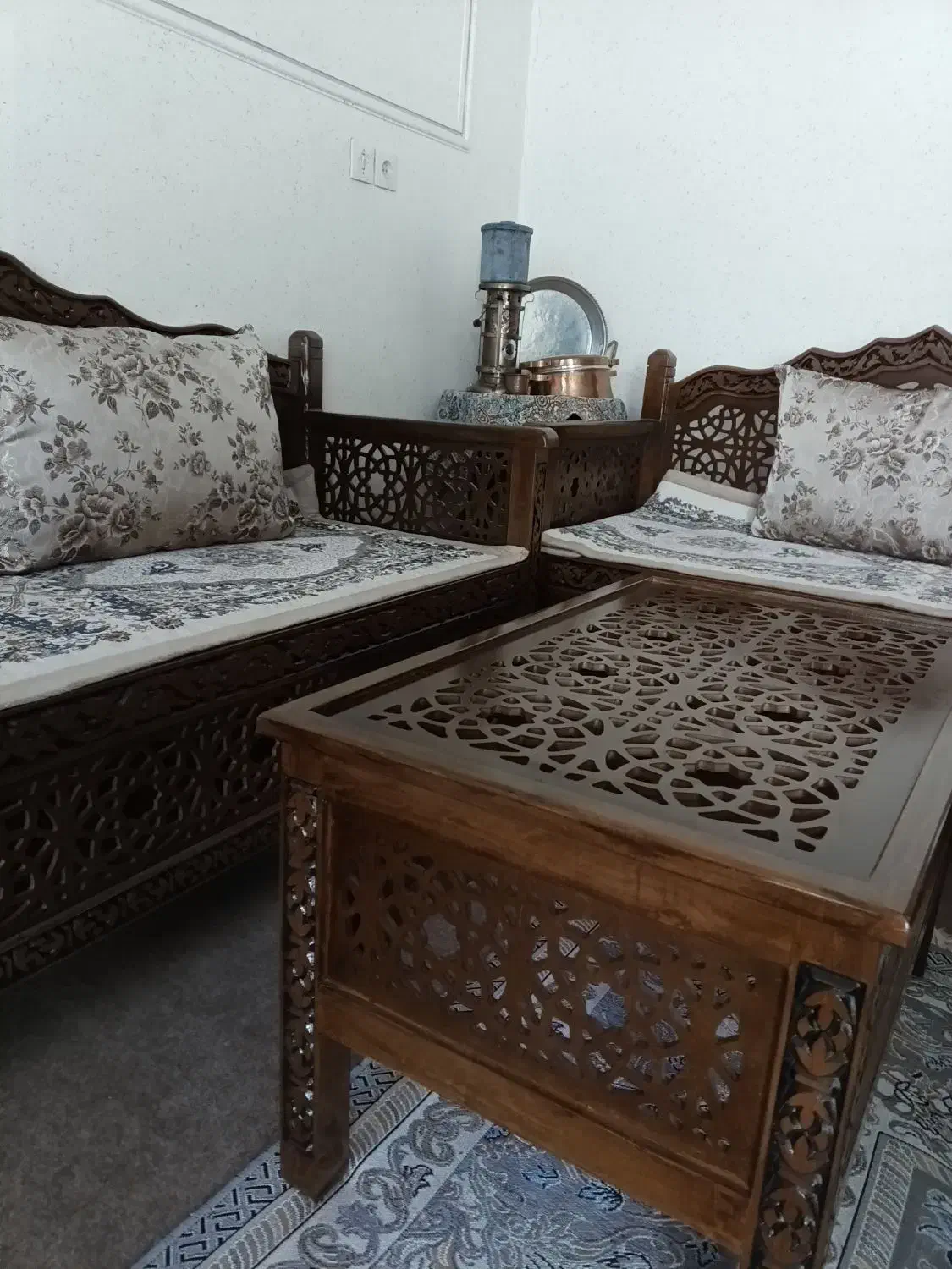 مبلمان سنتی شاهنشین|مبلمان خانگی و میز عسلی|شاهین‌شهر, فردوسی|دیوار