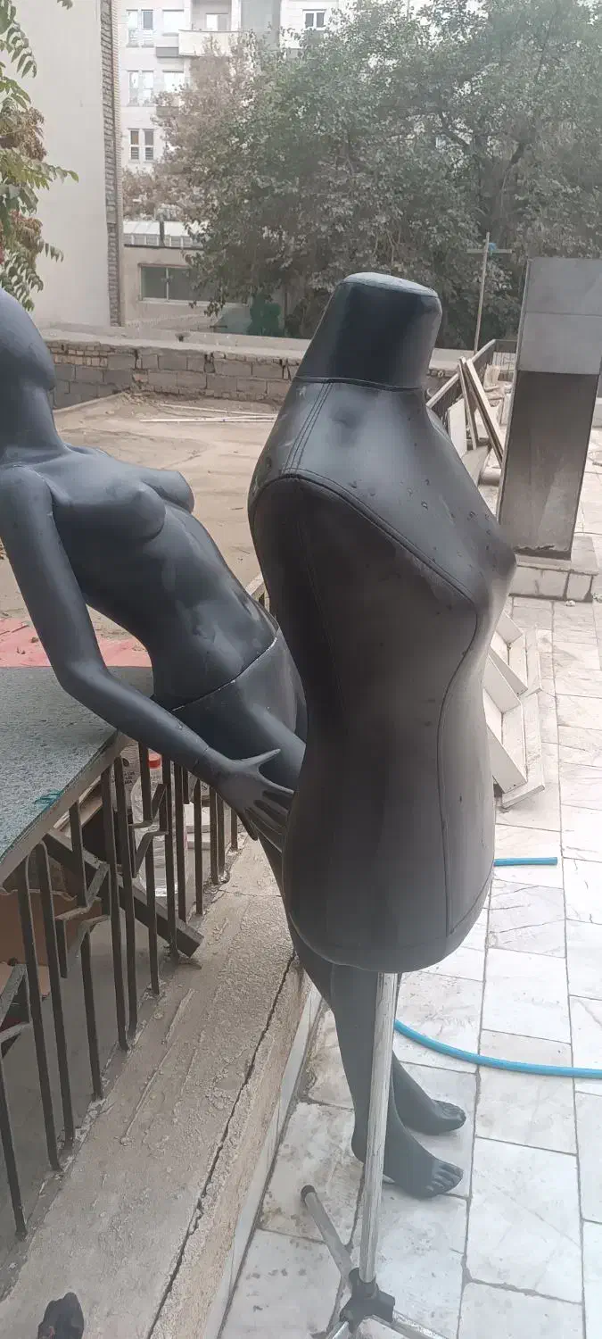 مانکن زنانه نیم تنه باپایه فلزی|فروشگاه و مغازه|مشهد, کوه سنگی|دیوار