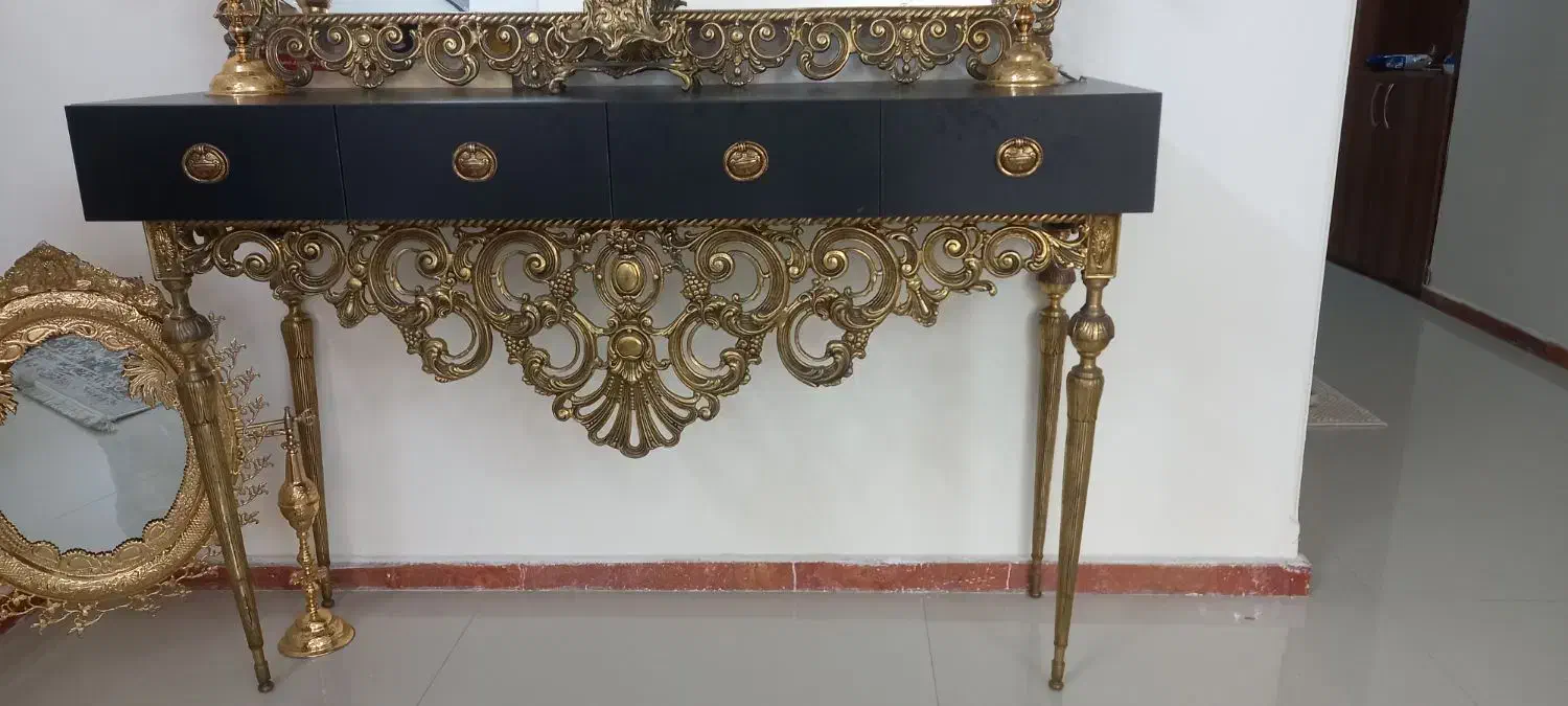 اینه و کنسول تمام برنج|مبلمان خانگی و میز عسلی|مشهد, رضاشهر|دیوار