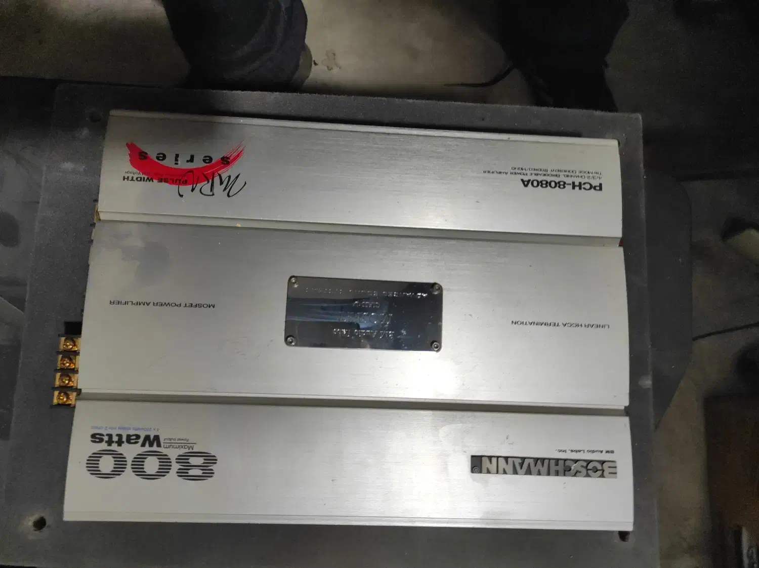 آمپلی  ۱۵ ساله۲سال کارکرد usa|گیتار، بیس، امپلیفایر|رشت, کاکتوس|دیوار