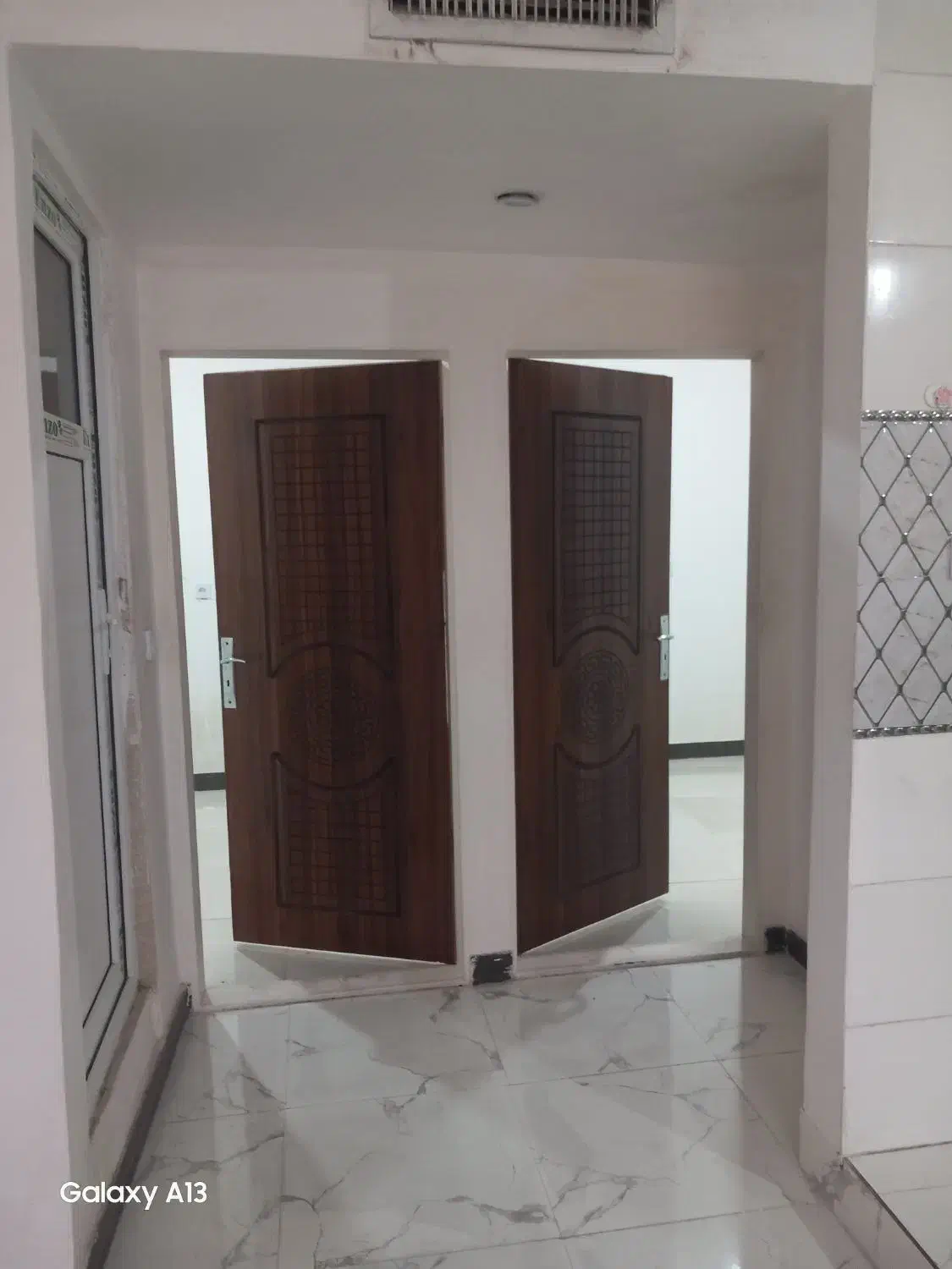 آپارتمان ۸۰ متری نو ساز طبقه اول سفیدار شترخوار|فروش آپارتمان|رباط‌کریم, شترخوار|دیوار