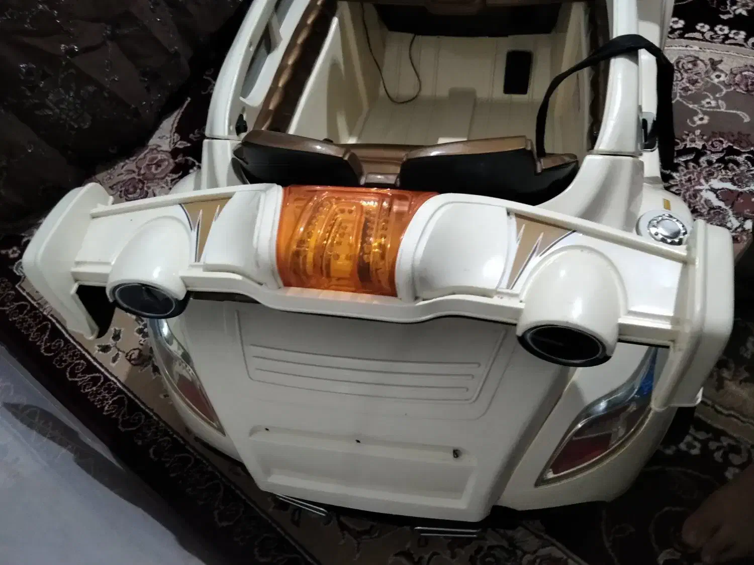 ماشین شارژی|اسباب‌بازی بچه|دهگلان, |دیوار