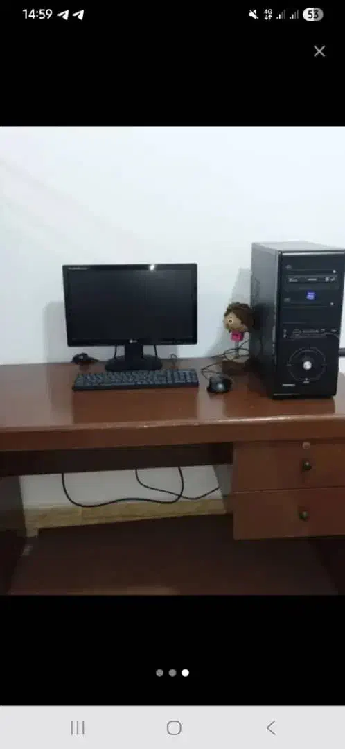 کامپیوتر همراه با میز|رایانه رومیزی|اندیمشک, |دیوار