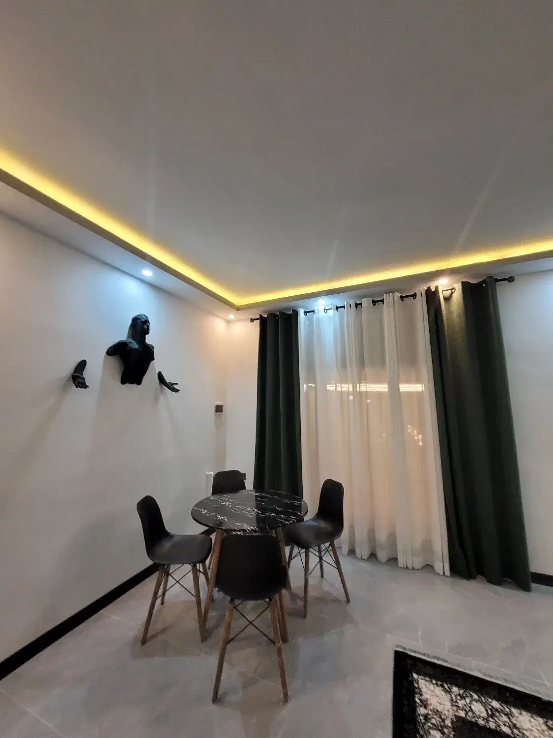 اجاره روزانه ویلا در کردان با استخر آبگرم|اجارهٔ کوتاه‌مدت ویلا و باغ|کوهسار (البرز), |دیوار