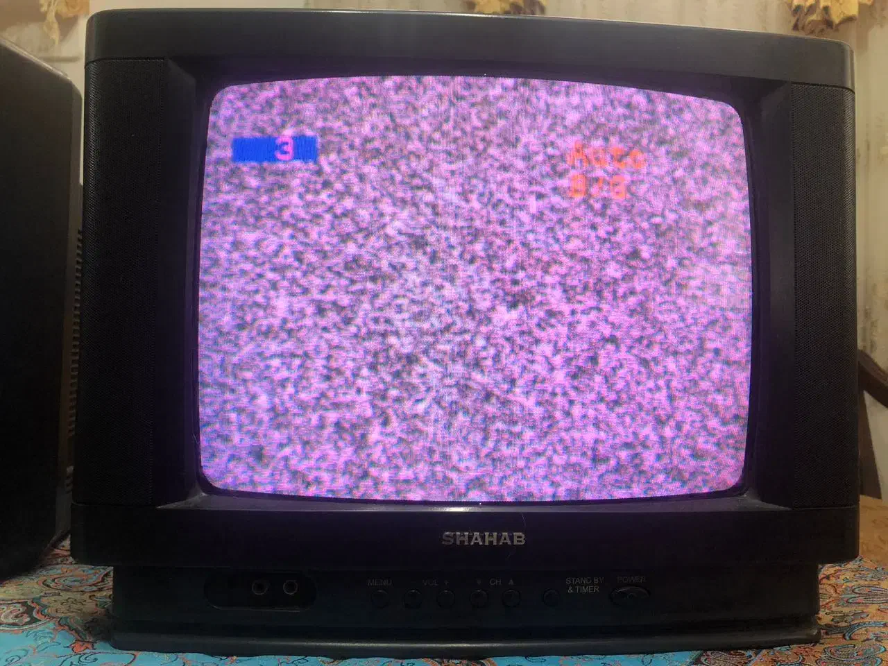 دو عدد تلوزیون کاملا سالم|تلویزیون و پروژکتور|بابل, |دیوار