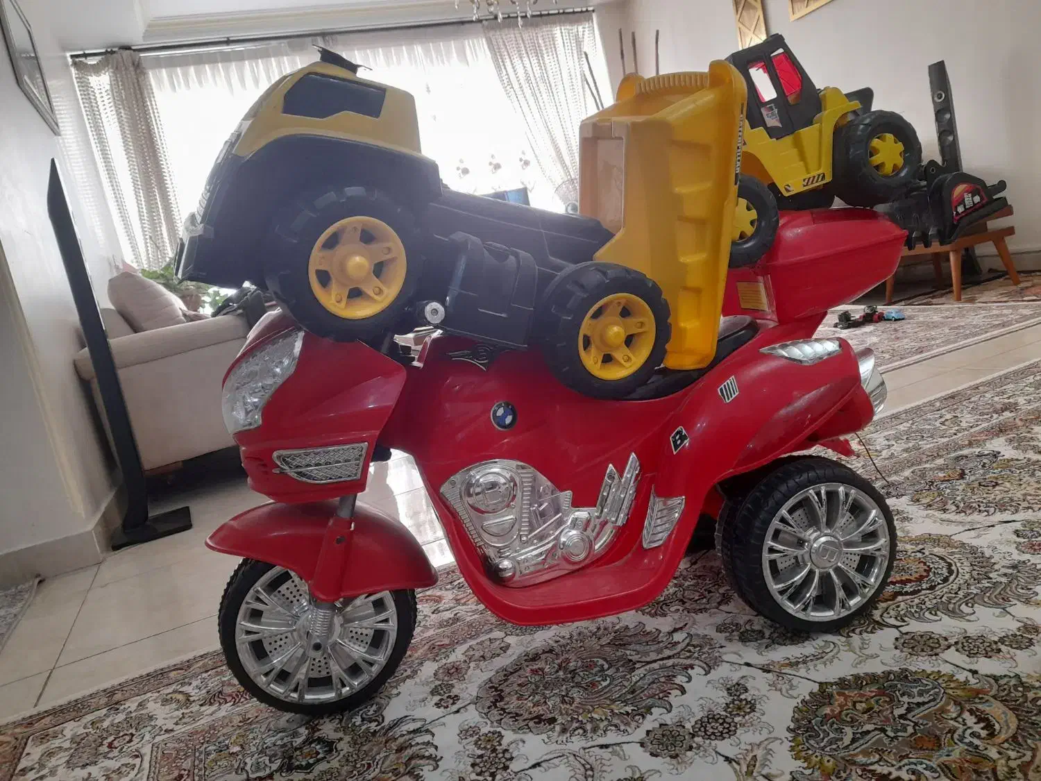 عدد موتور شارژی، لودر، کامیون کمپرسی|اسباب‌بازی بچه|تهران, شادآباد|دیوار