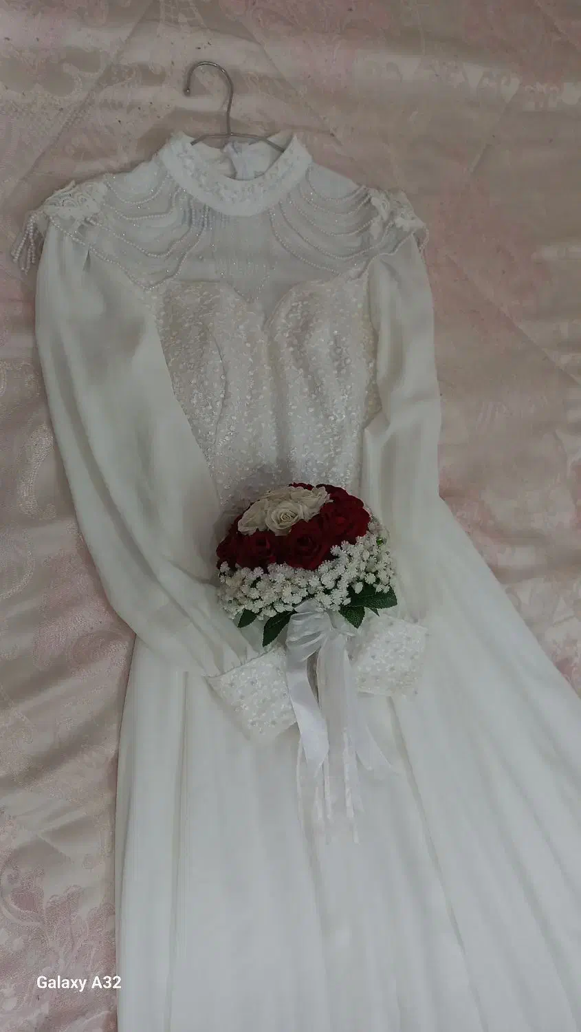 لباس عقد|لباس|اراک, |دیوار