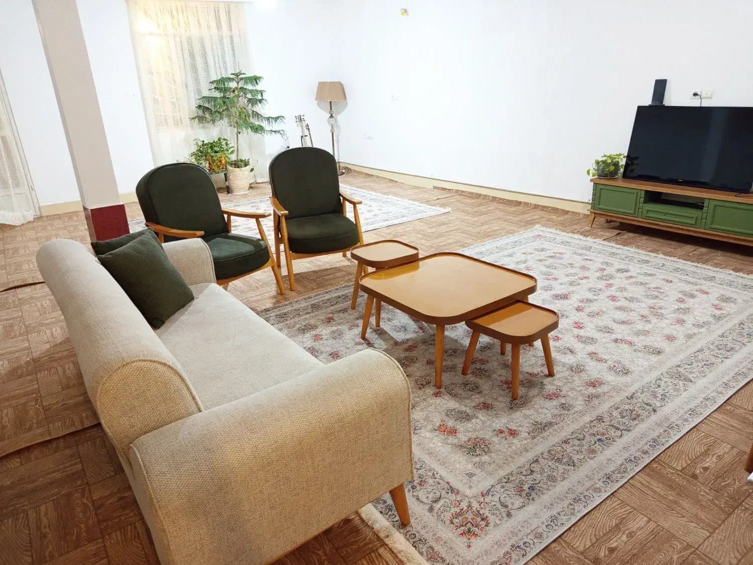 مبل مینیمال دسته چوبی کاملانوهمراه فاکتور زیرقیمت|مبلمان خانگی و میز عسلی|هشتگرد, تهران دشت|دیوار