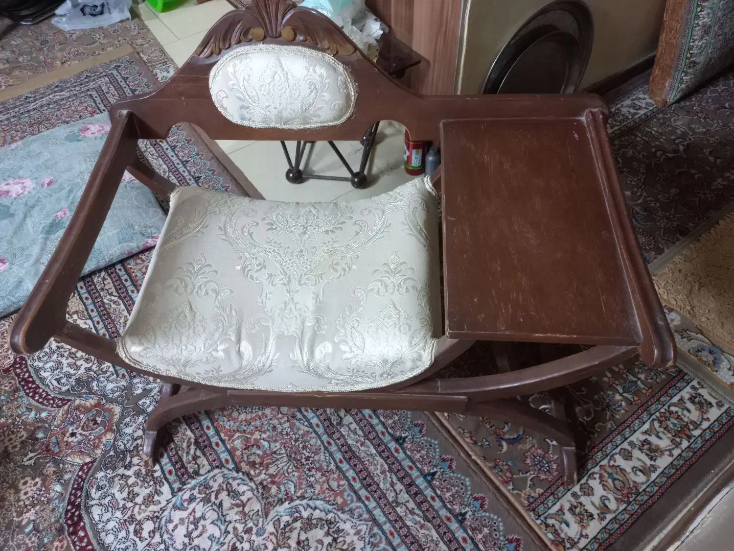 میز تلفن|میز تلفن|گلبهار, شهر جدید گلبهار|دیوار