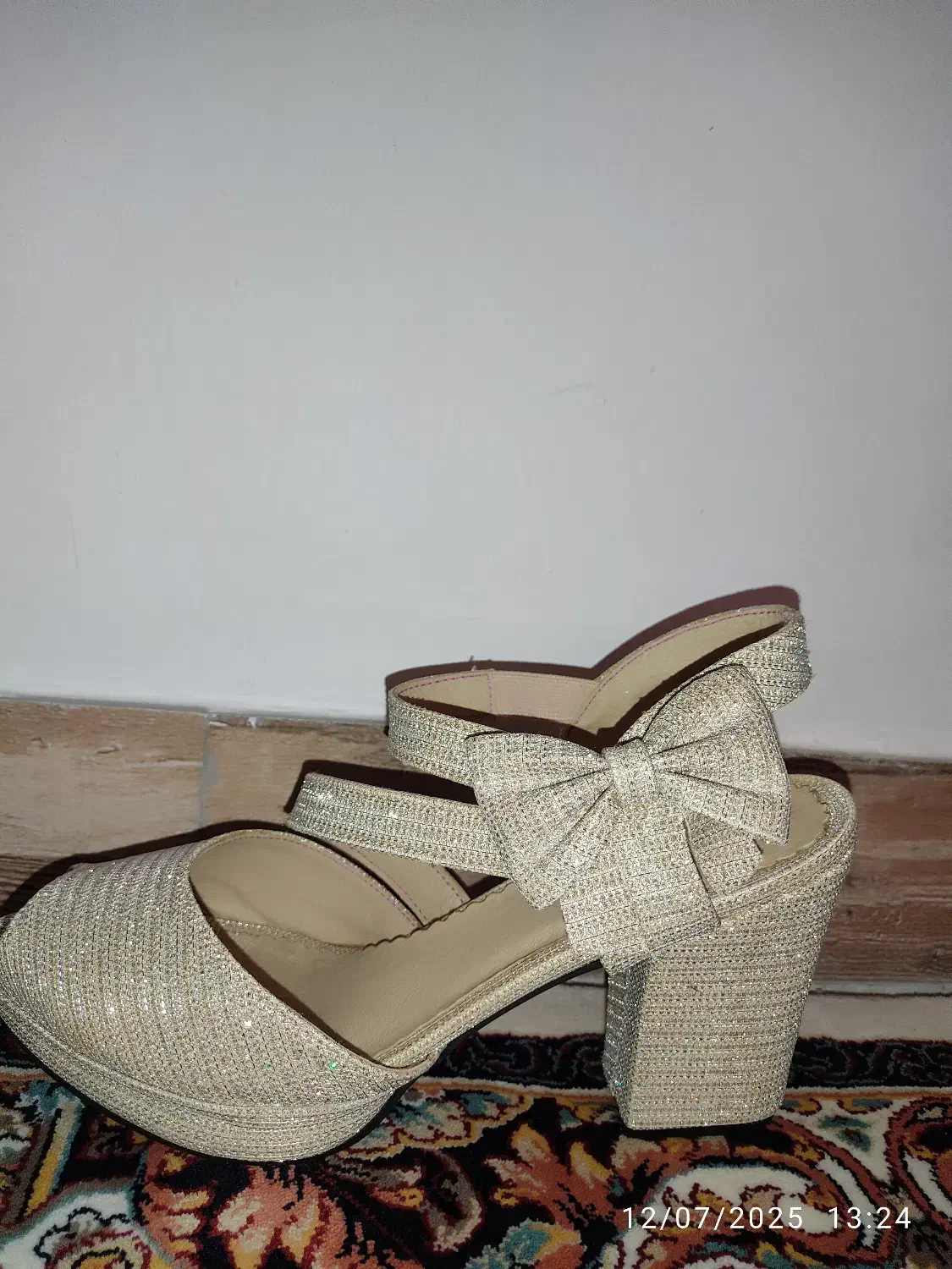 کفش زنانه و دخترانه|کیف، کفش، کمربند|اردبیل, |دیوار