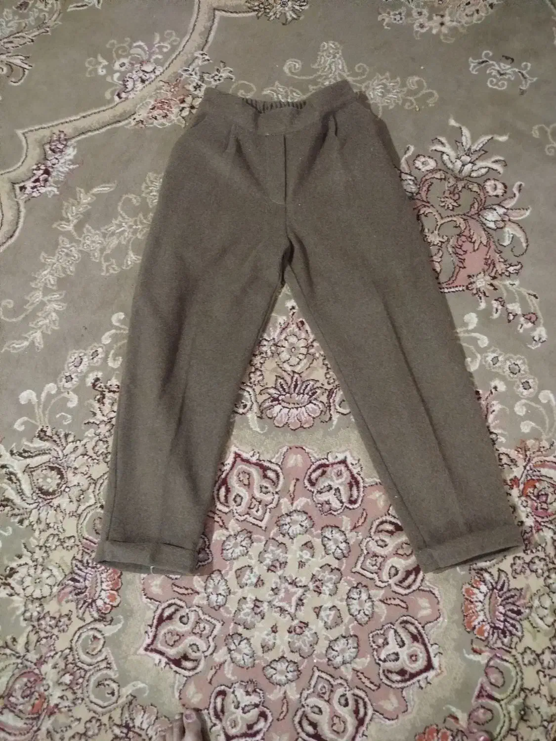 شلوار گرم کن|لباس|اسفراین, |دیوار