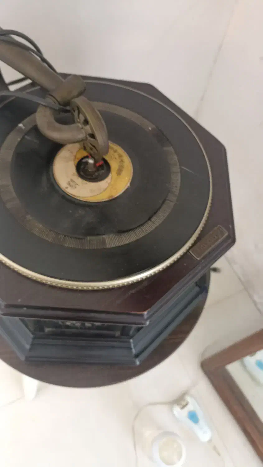 گرامافون|کلکسیون اشیاء عتیقه|هادی شهر, |دیوار