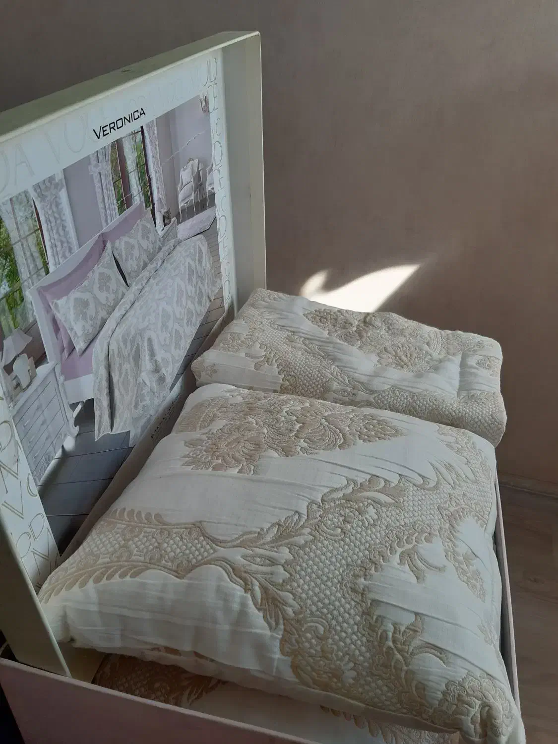 روتختی دونفره ، دو عدد روبالشی و یک کوسن|سرویس روتختی|تهران, سازمان آب|دیوار