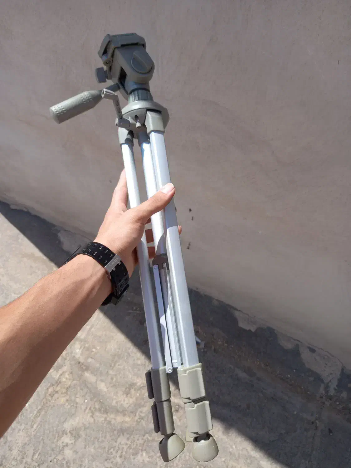 پایه دوربین|دوربین عکاسی و فیلمبرداری|شاهینشهر, خانه کارگر|دیوار