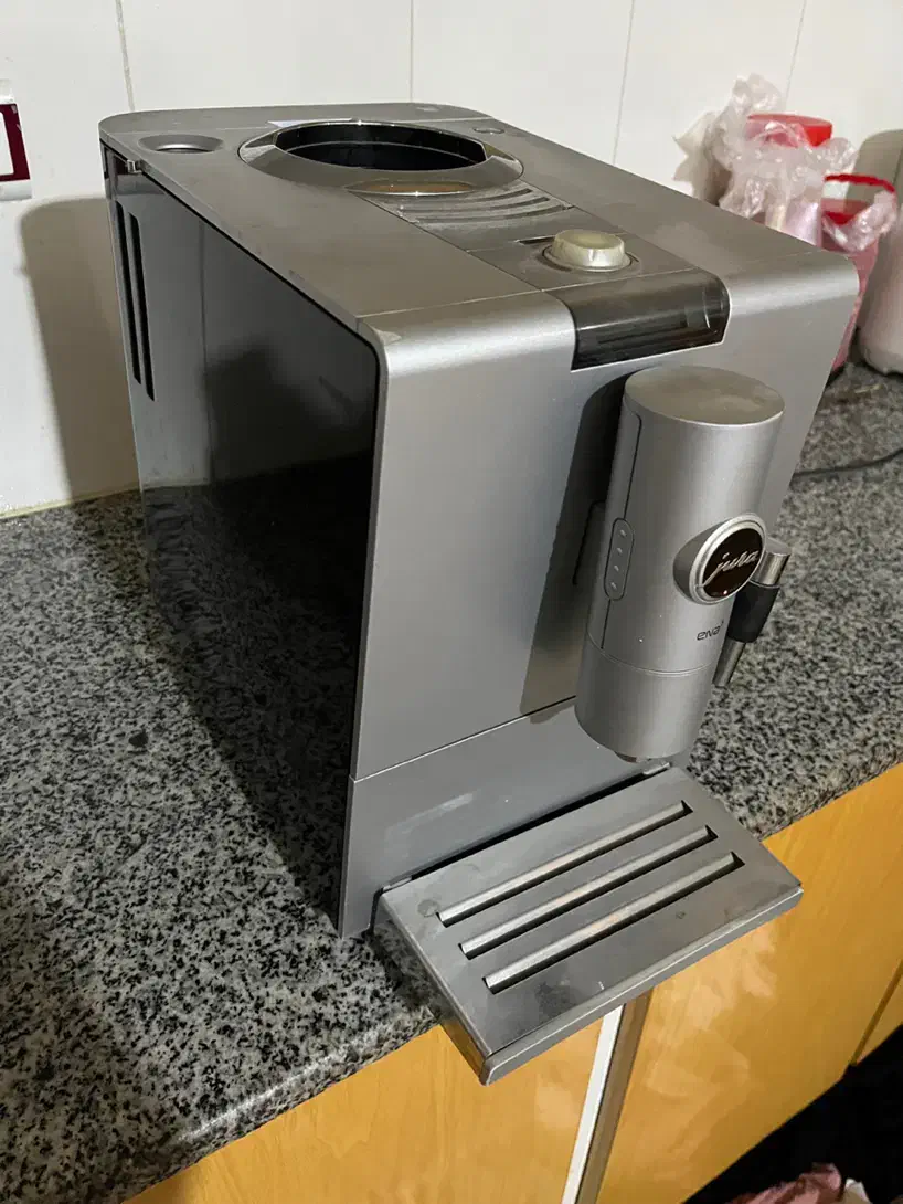 قهوه ساز تمام اتومات با اسیاب|سماور، چای‌ساز، قهوه‌ساز|زاهدان, |دیوار