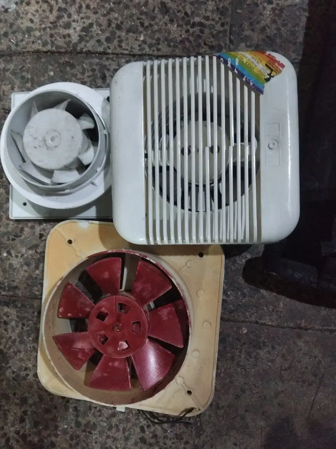 تعدادی هواکش سالم|پنکه و تصفیهکنندهٔ هوا|تهران, هاشمی|دیوار