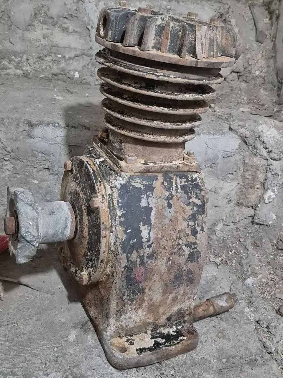 سیلندر پمپ باد|ماشین‌آلات صنعتی|اصفهان, محله سفلی|دیوار