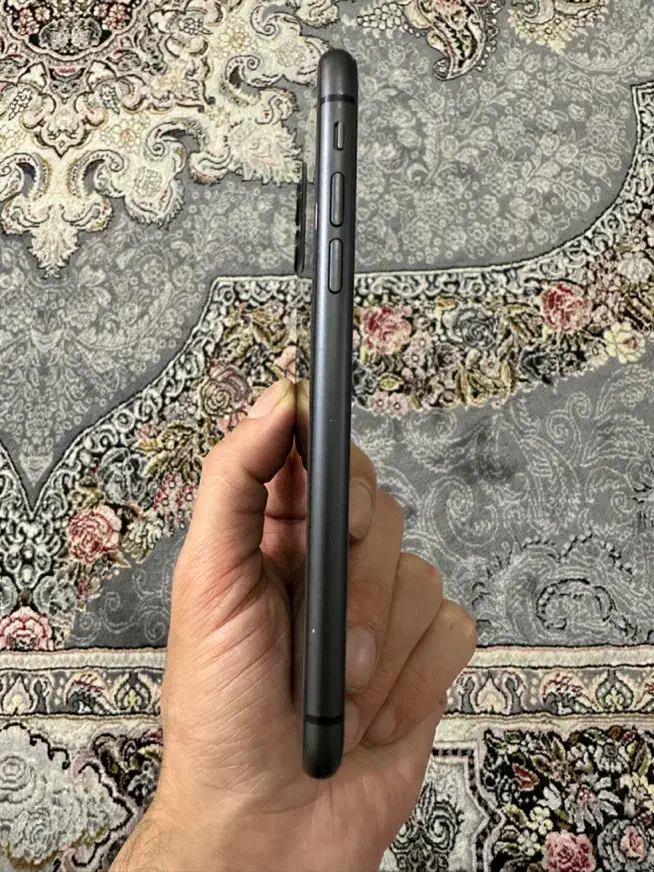 گوشی اپل ۱۱ معمولی ۱۲۸ گیگ پک اصلی شرکتی باطری ۸۸|موبایل|تهران, منیریه|دیوار