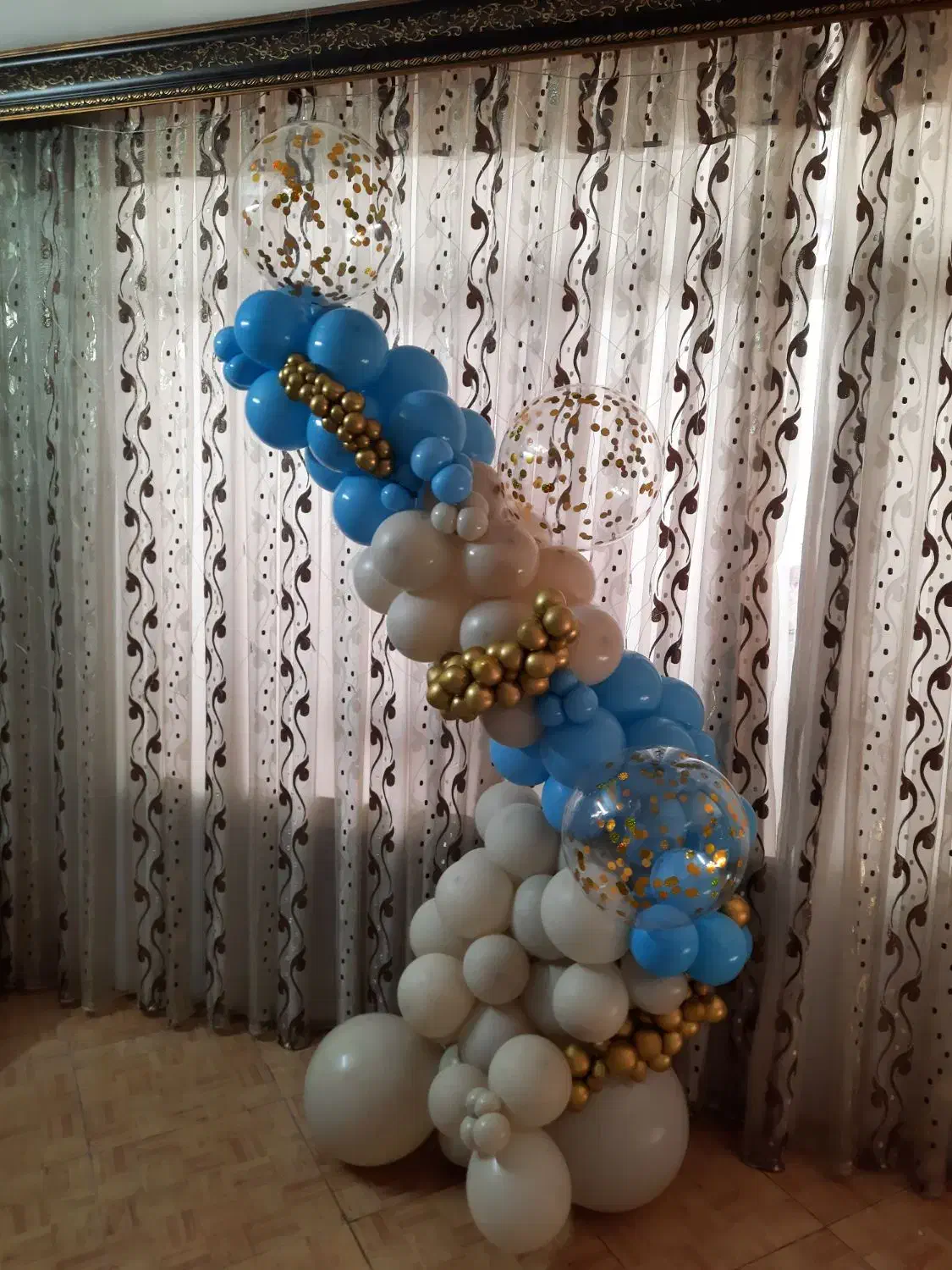 بادکنک تولد|اسباب‌بازی بچه|فولادشهر, A1|دیوار