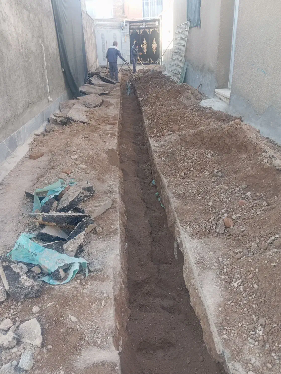 ب چند کارگر ساده و فنی نیازمندیم فقط اقا|استخدام صنعتی، فنی، مهندسی|بیرجند, |دیوار