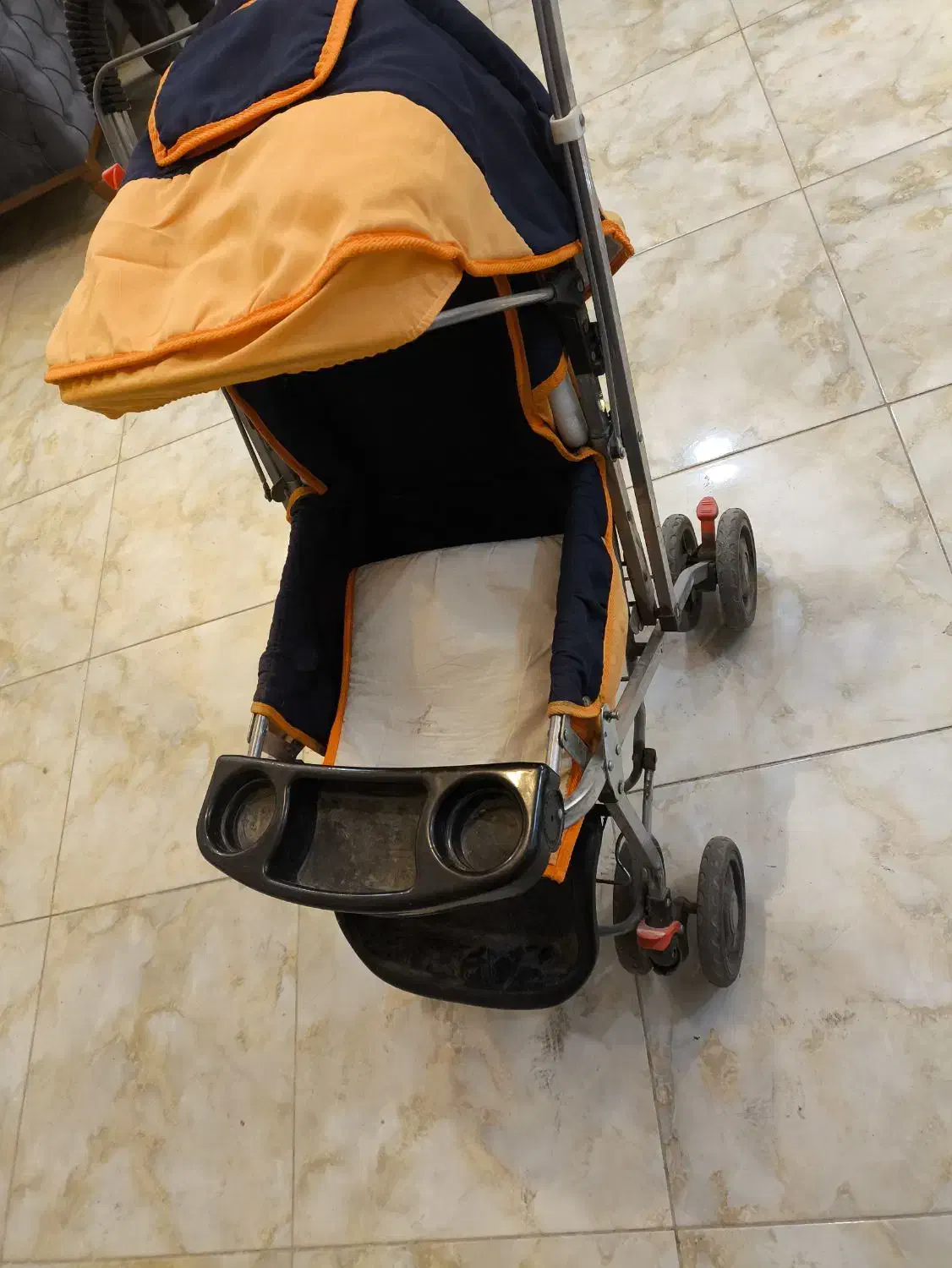 کالسکه تمیزوخوش رنگ|کالسکه و لوازم جانبی|مراغه, |دیوار