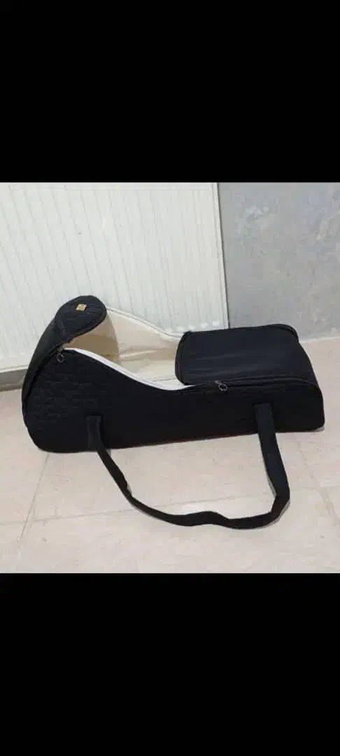 ماشین دسته دارمزیکال ساک حمل نوزاد و تشک بازی|اسباب و اثاث بچه|کرمانشاه, |دیوار